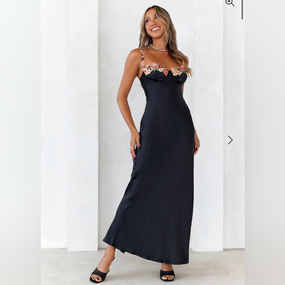 FRENCH COUNTRYSIDE SATIN MAXI DRESS - Hello Molly
